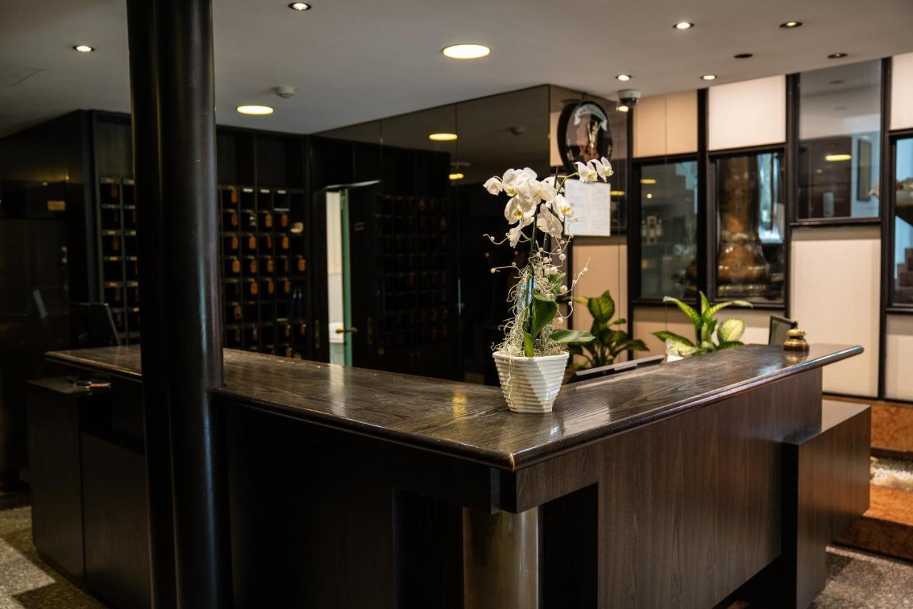 Hotel Pergola レニャーゴ エクステリア 写真