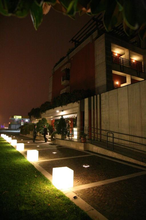 Hotel Pergola レニャーゴ エクステリア 写真
